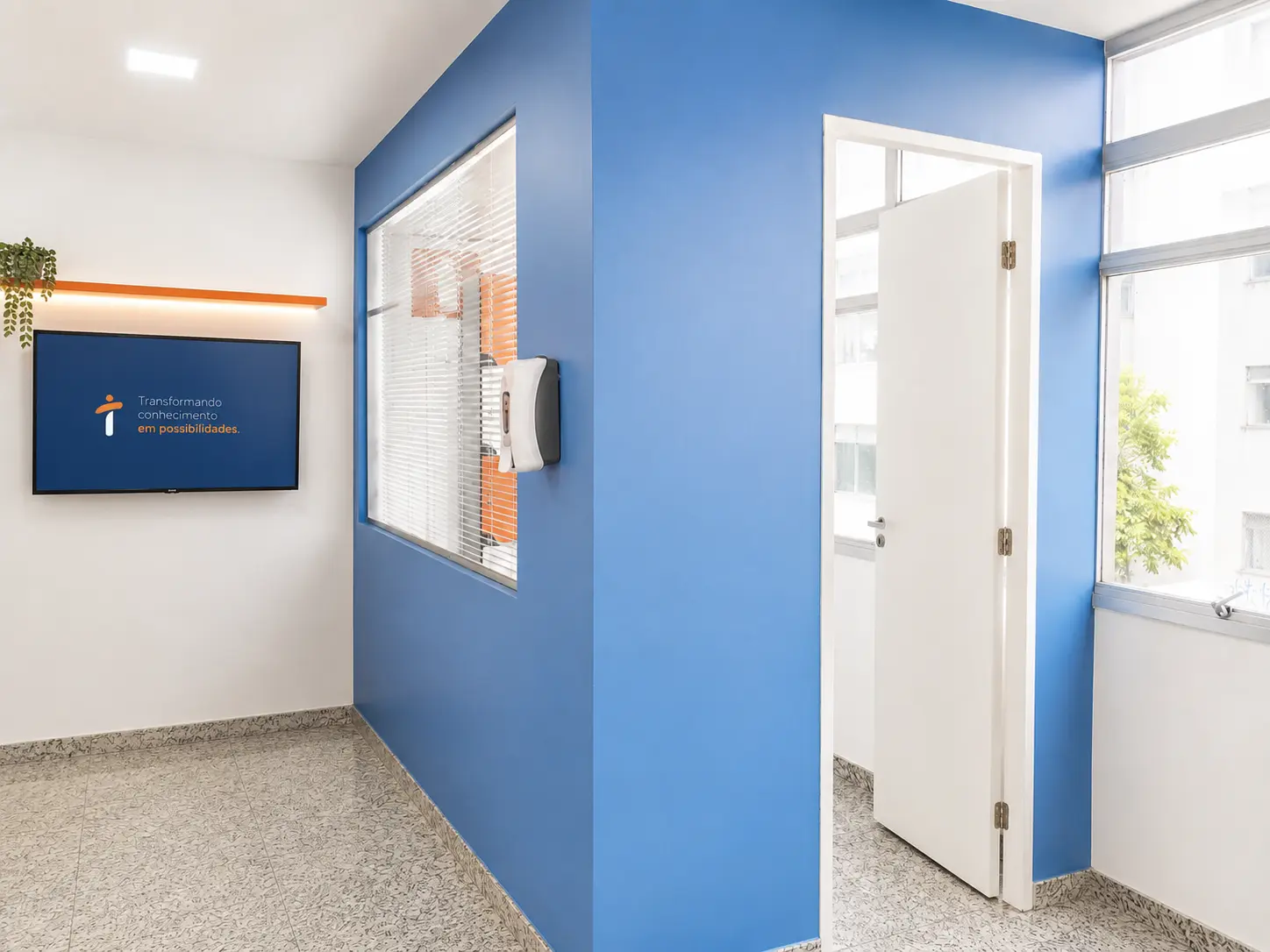 Sala de atendimento individual – espaço para cursos e treinamentos em Belo Horizonte